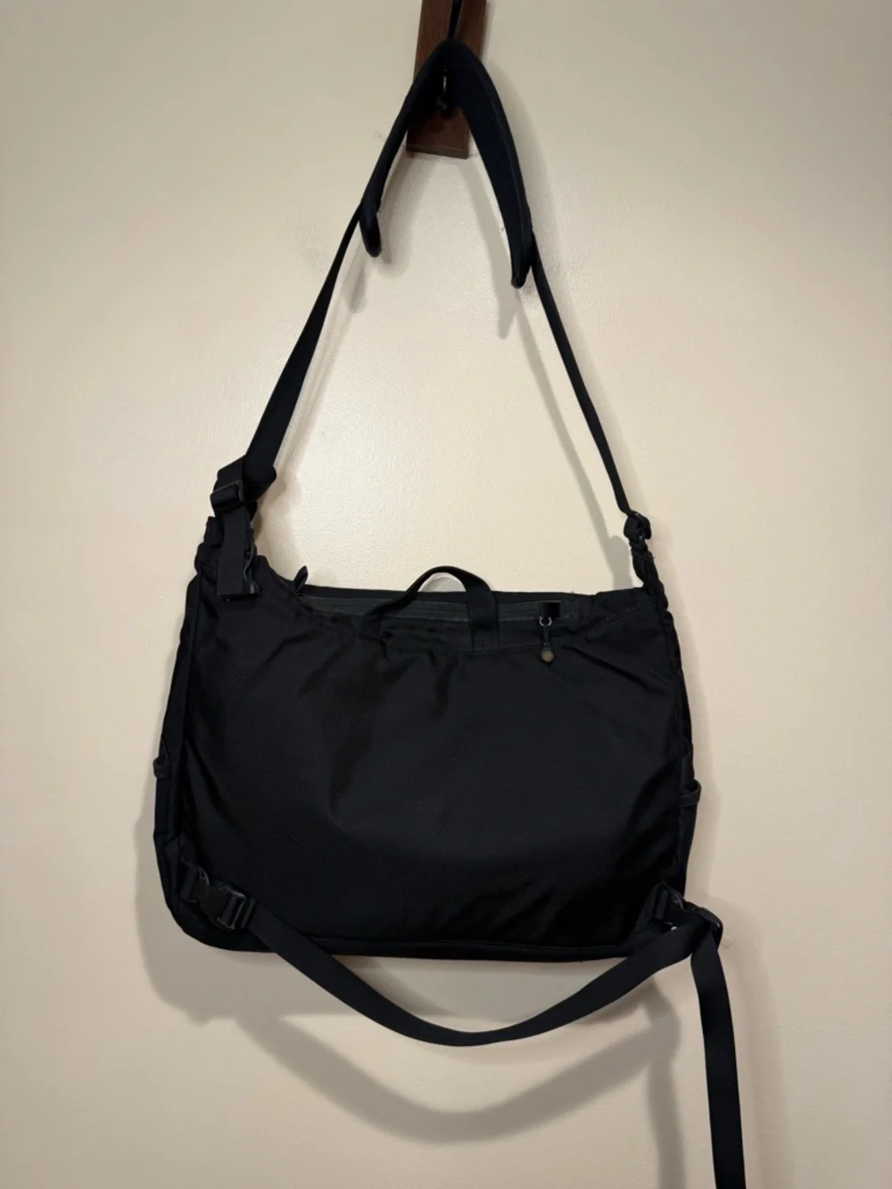 Patagonia Black Messenger Bag with Reflective stripe